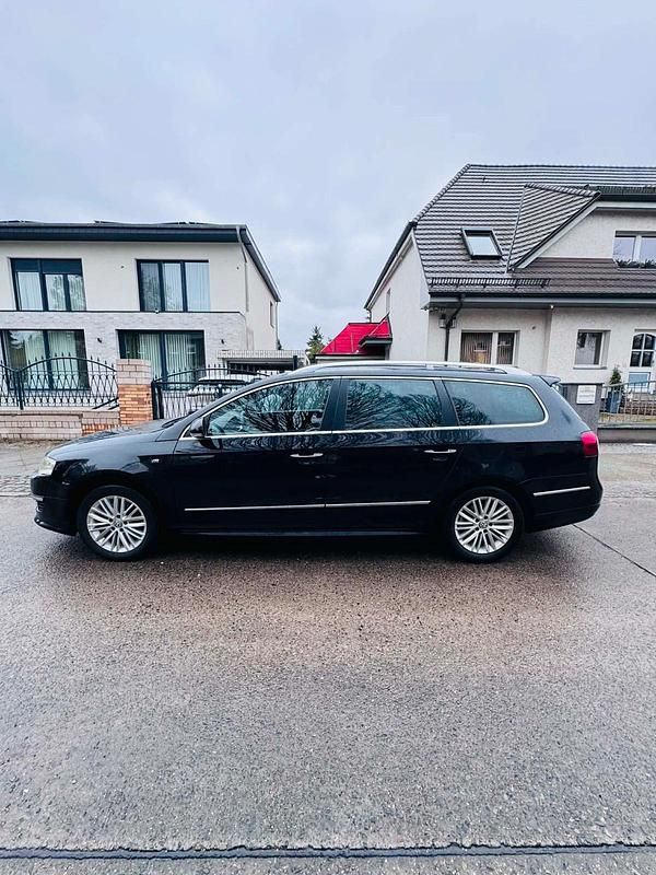 Gebraucht VW Passat R 170 PS (125 kW) 2008 Schwarz Kombi