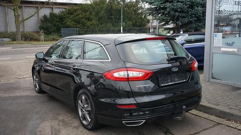 Gebraucht Ford Mondeo Titanium 179 PS (131 kW) 2018 Schwarz Kombi