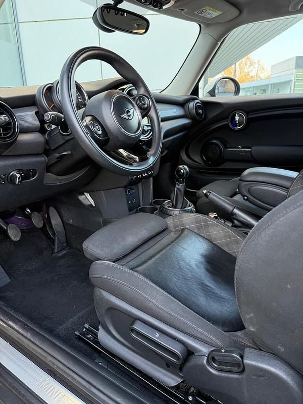 Usata Mini Cooper D 116 CV (85 kW) 2015 Beige Utilitaria