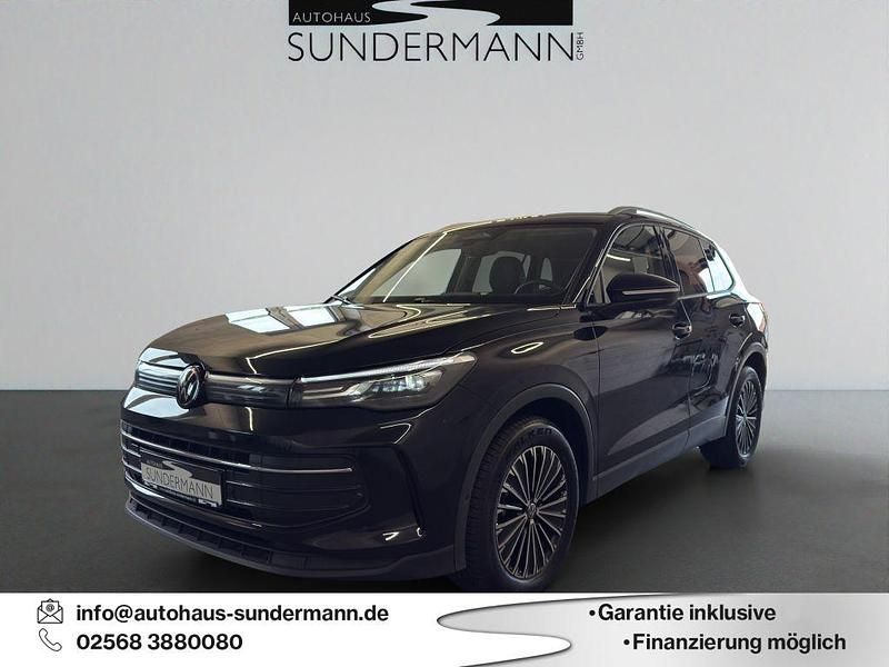 Schwarz Gebraucht 2024 VW Tiguan Life SUV | 34.950 € (Fairer Preis) - Bild 1/4