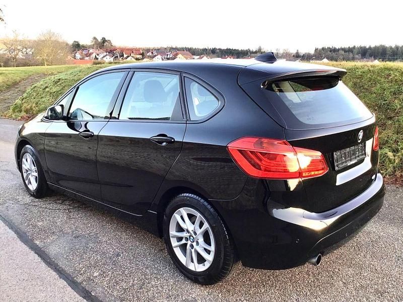 Gebraucht BMW 216 Active Tourer Sport Line 102 PS (75 kW) 2016 Schwarz Van / Kleinbus