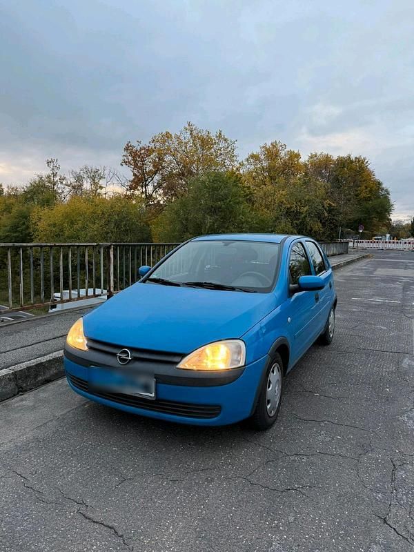 Blau Gebraucht 2000 Opel Corsa Limousine | 600 € (Guter Preis) - Bild 1/4