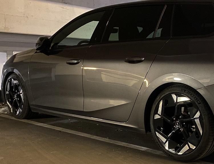 Gebraucht Opel Astra GSe 131 PS (96 kW) 2023 Grau Kombi