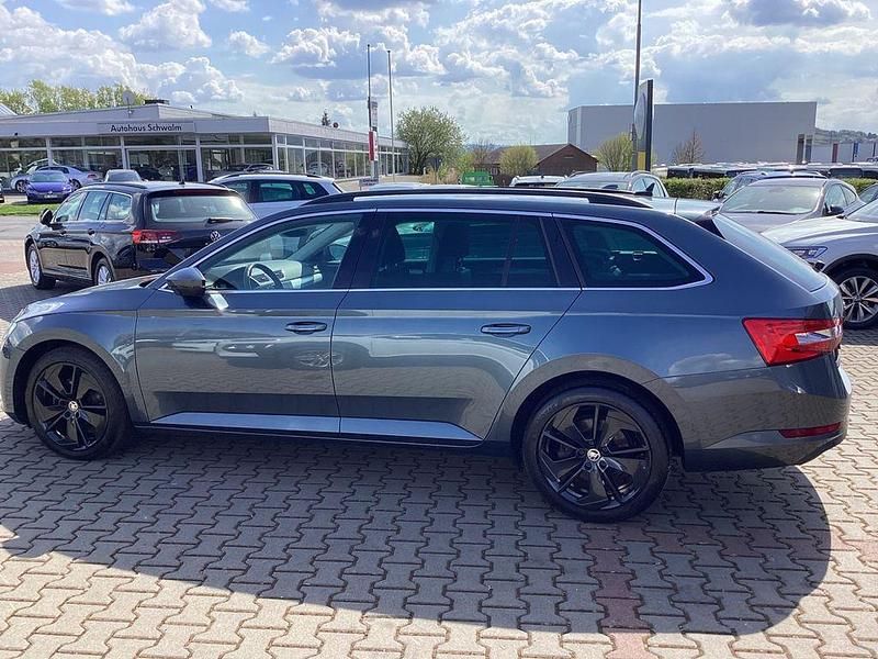Gebraucht Skoda Superb Ambition 150 PS (110 kW) 2020 Grau Kombi