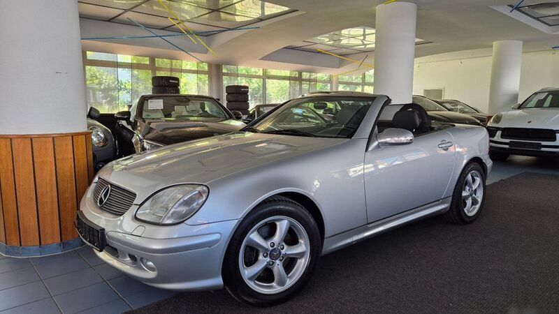 Silber Gebraucht 2000 Mercedes SLK320 Cabrio | 10.990 € (Teuer) - Bild 1/4