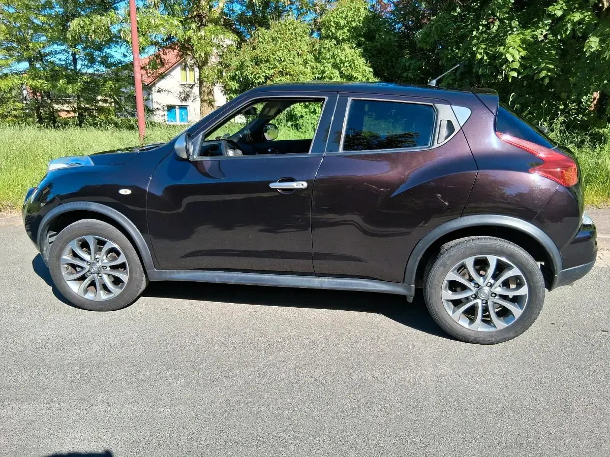 Używany Nissan Juke Shiro 117 KM (86 kW) 2012 Purpurowy SUV