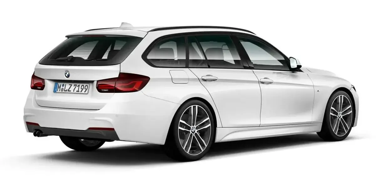 Gebraucht BMW 330 Performance 258 PS (189 kW) 2019 Weiß Kombi