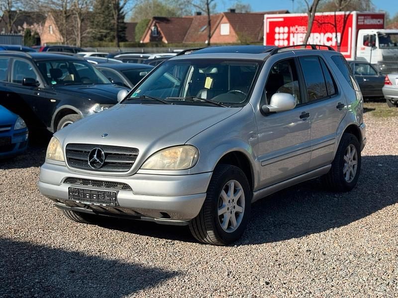 Gebraucht Mercedes ML430 272 PS (200 kW) 2000 Grau SUV