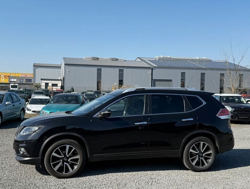 Schwarz Gebraucht 2015 Nissan X-Trail Acenta SUV | 10.500 € (Guter Preis) - Bild 1/4