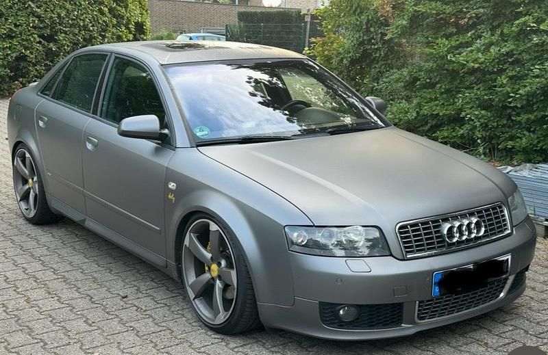 Schwarz Gebraucht 2004 Audi A4 S-Line Limousine | 5.500 € - Bild 1/4