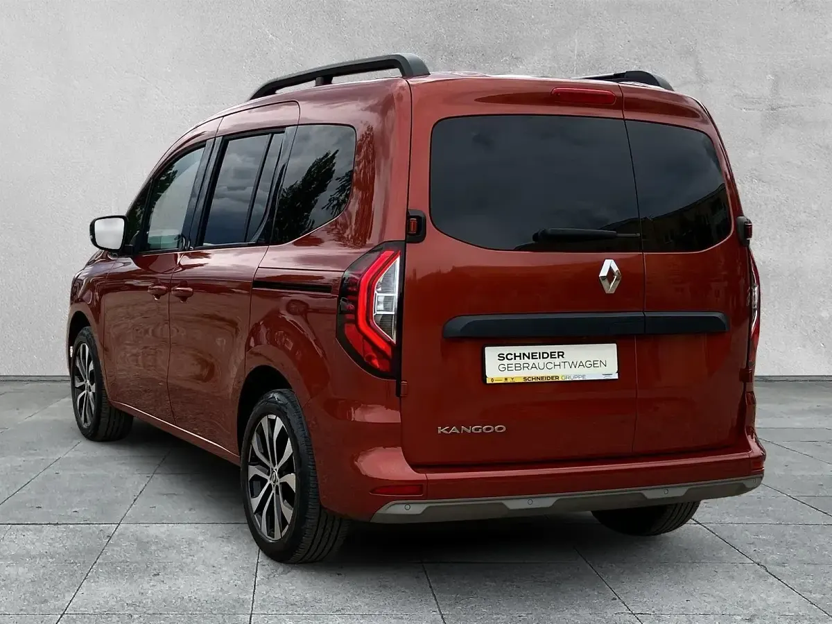 Gebraucht Renault Kangoo Techno 131 PS (96 kW) 2024 Braun Van / Kleinbus
