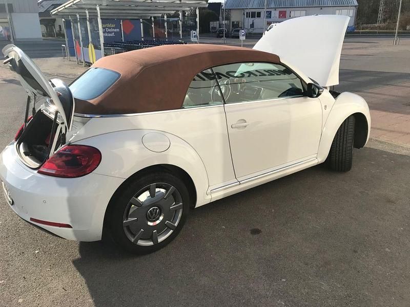 Gebraucht VW Beetle Karmann 105 PS (77 kW) 2015 Weiß Kleinwagen