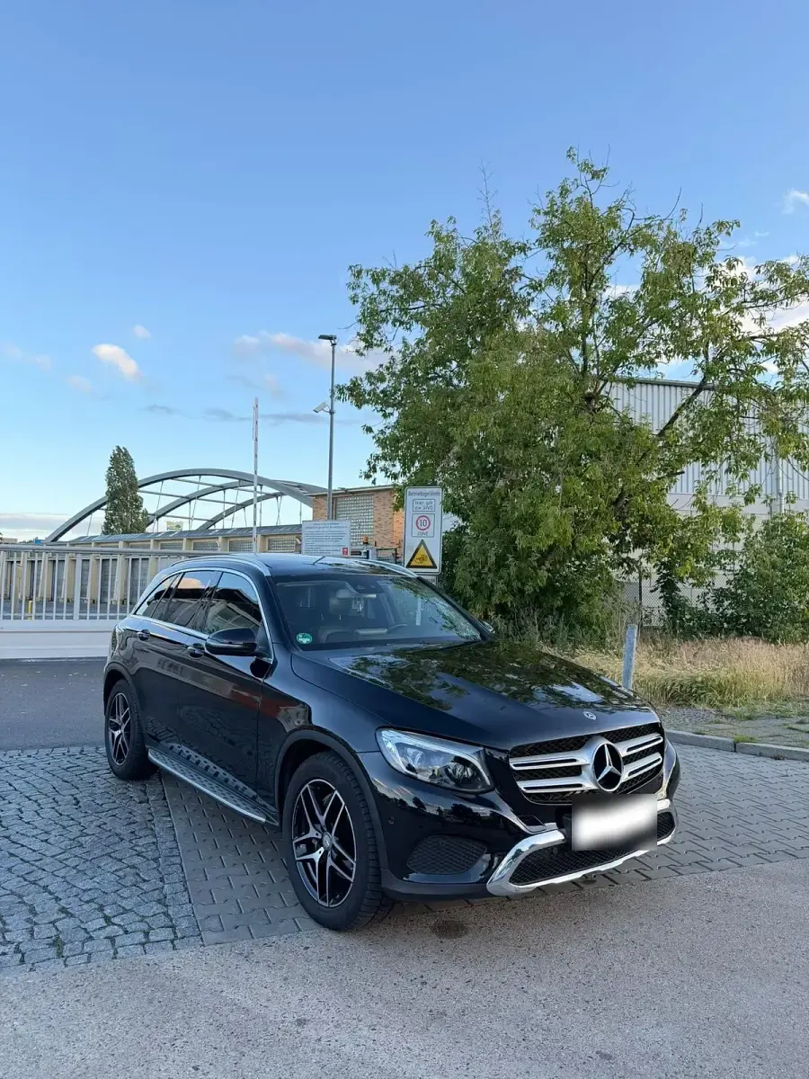 Gebraucht Mercedes GLC250 204 PS (150 kW) 2017 Schwarz SUV