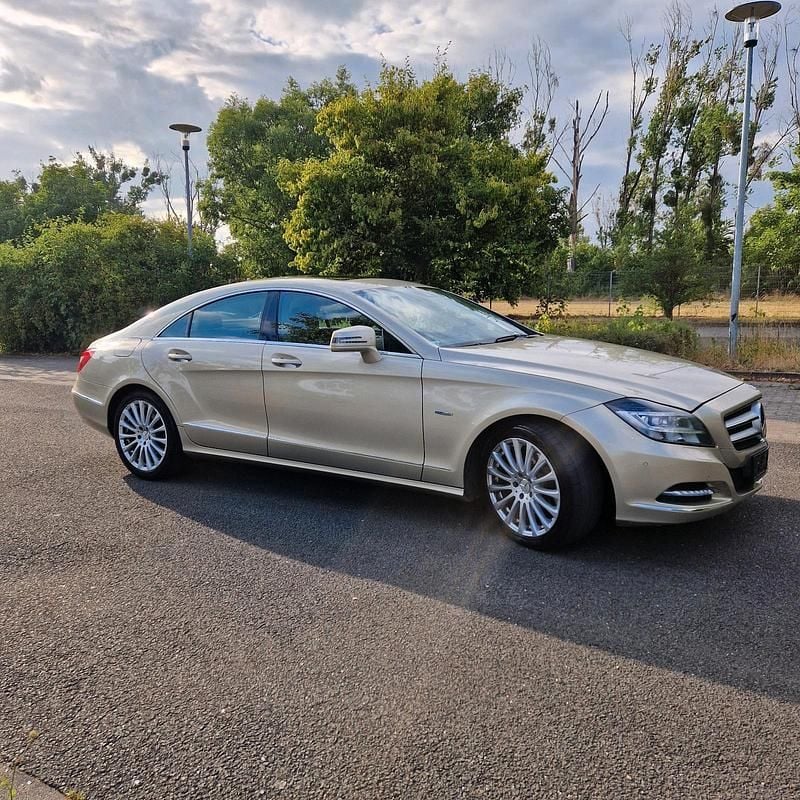 Gold Gebraucht 2011 Mercedes CLS350 Limousine | 13.100 € (Superpreis) - Bild 1/4