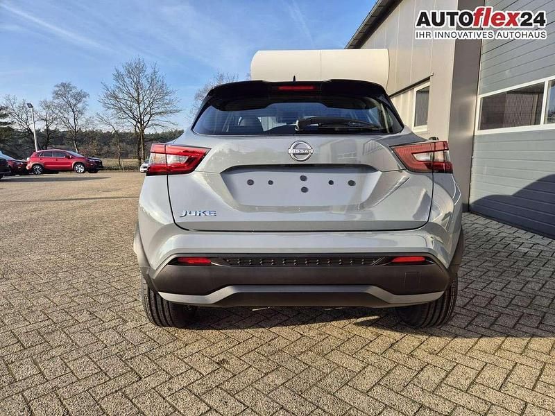 Neu Nissan Juke Acenta 114 PS (83 kW) 2026 Ceramic grey SUV