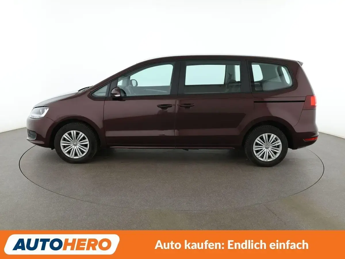 Gebraucht VW Sharan Trendline 150 PS (110 kW) 2018 Rot Van / Kleinbus