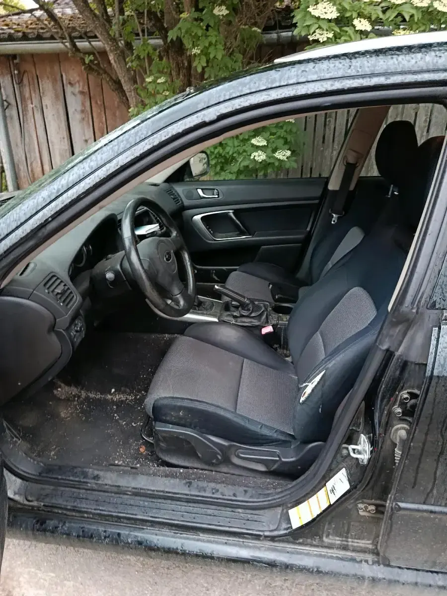 Gebraucht Subaru Outback 165 PS (121 kW) 2005 Schwarz Kombi