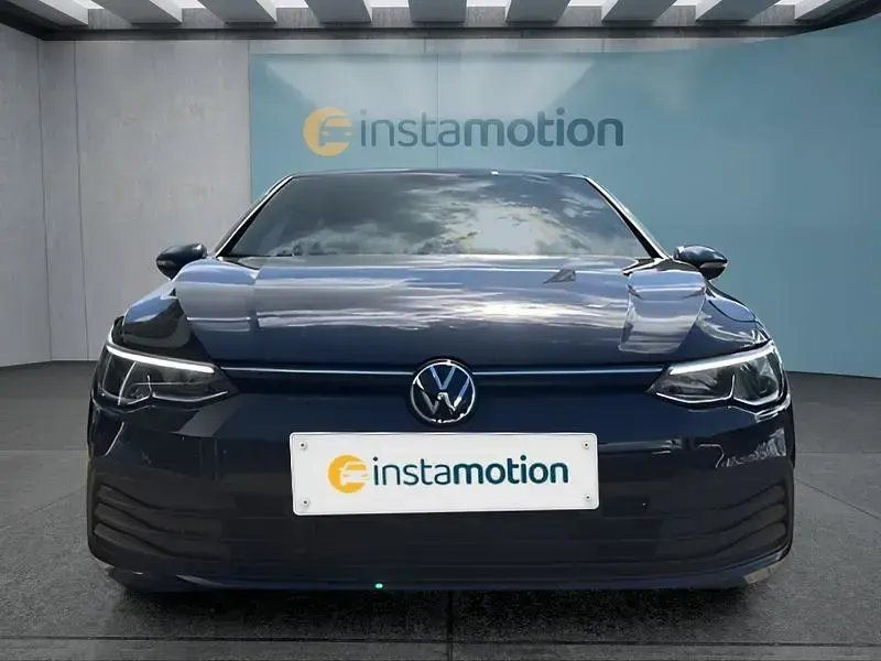Gebraucht VW Golf VIII Life 131 PS (96 kW) 2020 Schwarz Kleinwagen