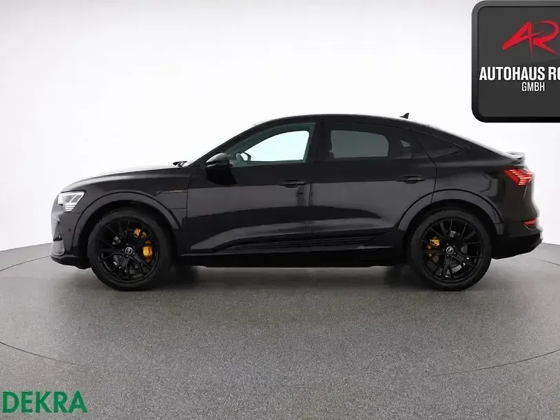 Gebraucht Audi e-tron Sportback S-Line 300 kW (408 PS) 2023 Schwarz SUV
