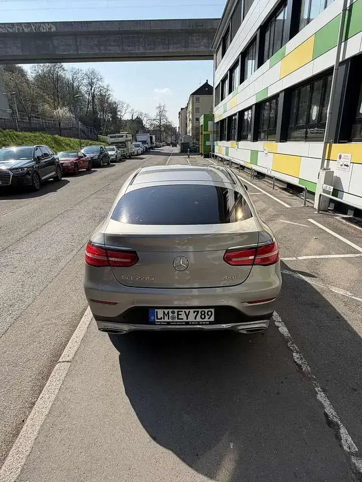 Gebraucht Mercedes GLC220 Exclusive 170 PS (125 kW) 2019 SUV
