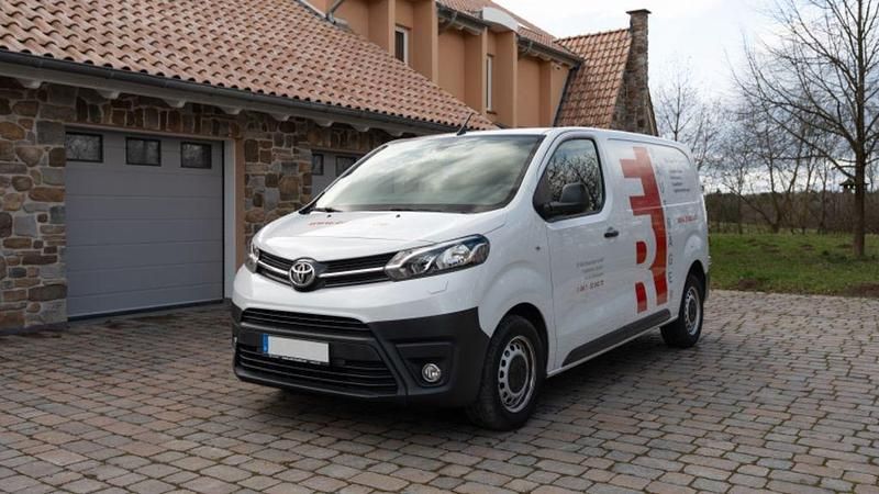 Gebraucht Toyota Proace 144 PS (105 kW) 2022 Weiß Van / Kleinbus