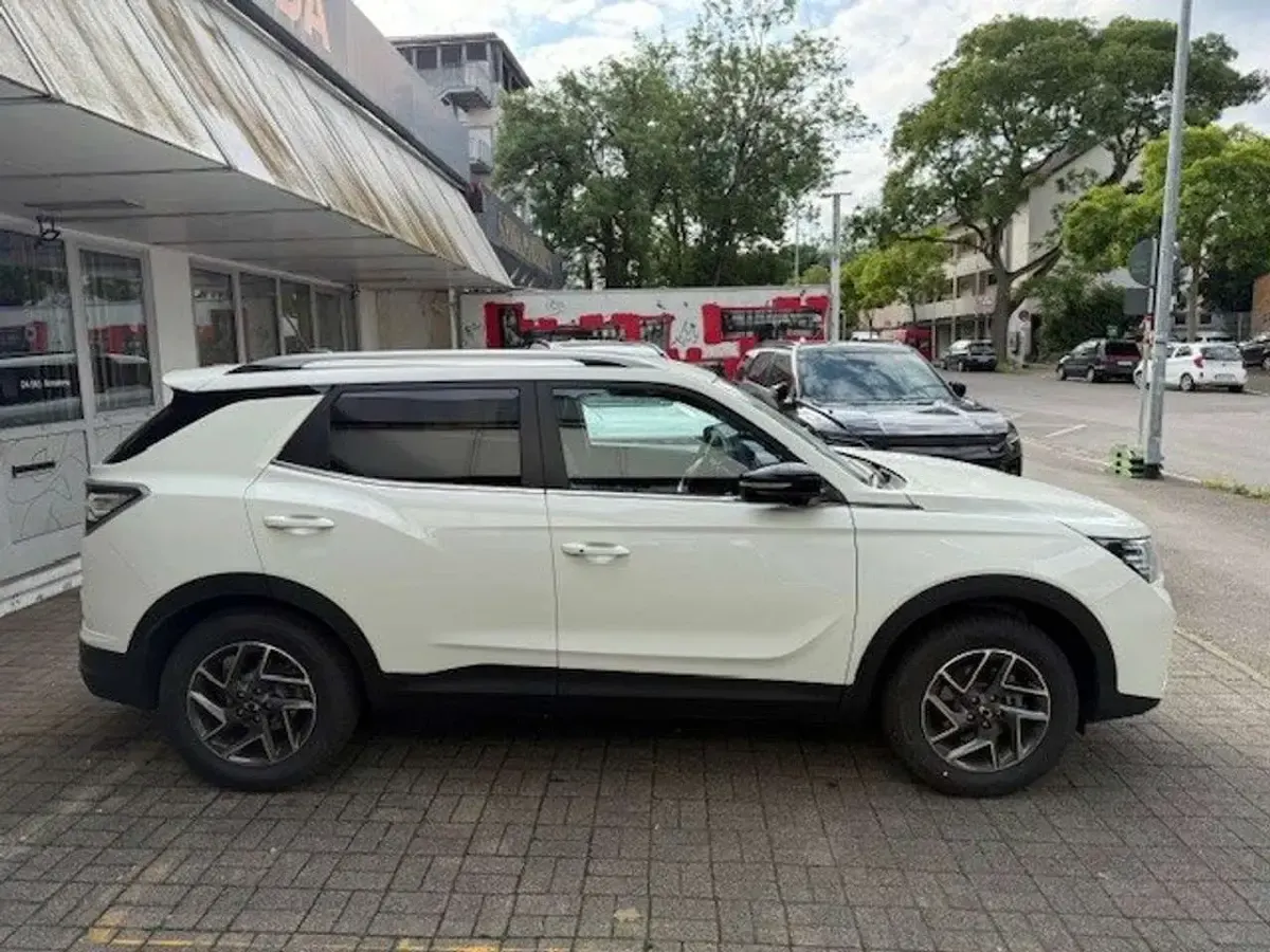 Gebraucht SsangYong Korando 139 kW (190 PS) 2024 Weiß SUV