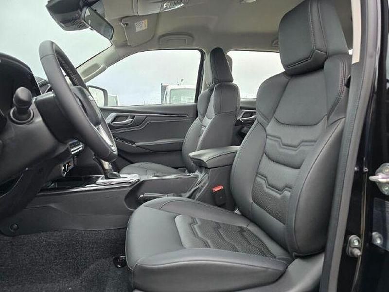 Gebraucht Isuzu D-Max 163 PS (119 kW) 2025 Schwarz Pickup
