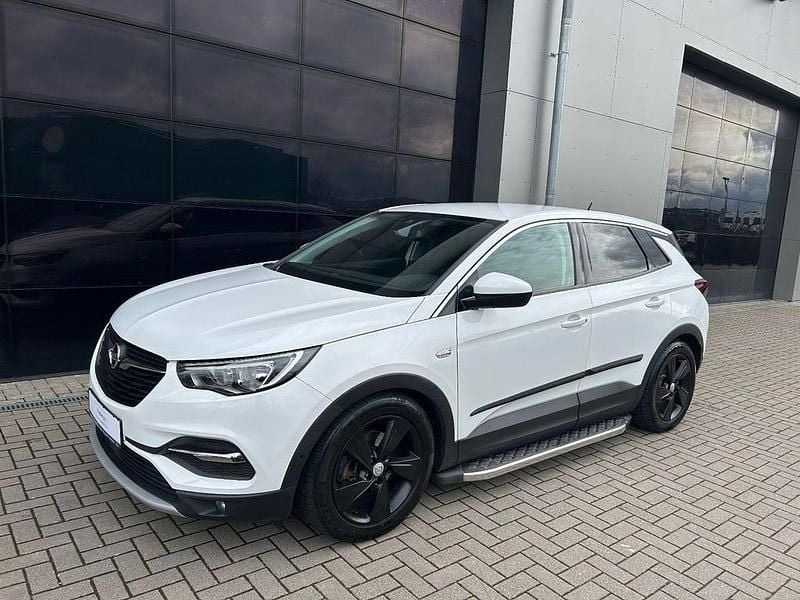 Gebraucht Opel Grandland X 177 PS (130 kW) 2019 Weiß SUV