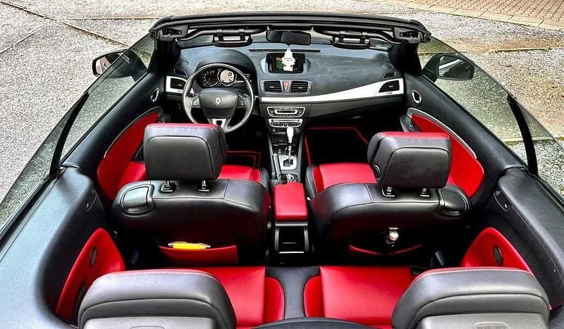 Schwarz Gebraucht 2010 Renault Mégane Cabriolet Cabrio | 7.999 € (Etwas zu teuer) - Bild 1/4