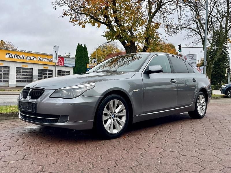 Gebraucht BMW 520 163 PS (119 kW) 2008 Grau Limousine