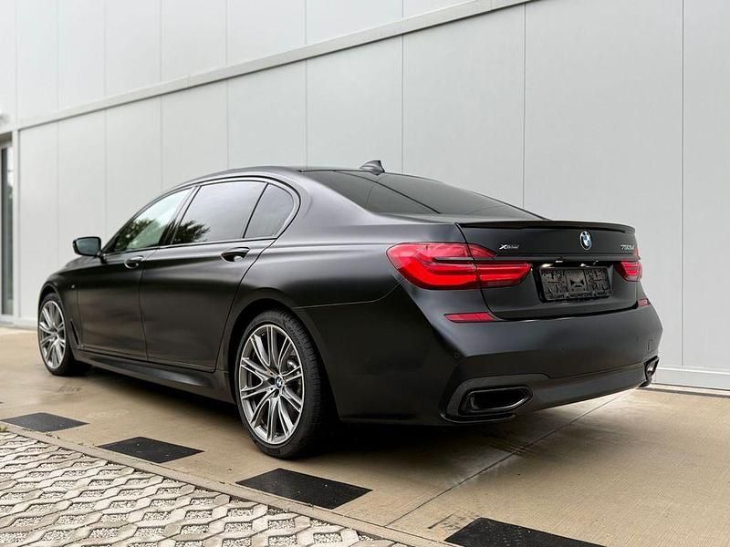Gebraucht BMW 750L Performance 400 PS (294 kW) 2019 Schwarz Limousine