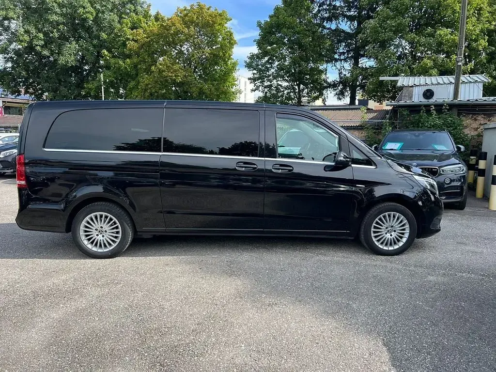 Gebraucht Mercedes V250 Avantgarde 190 PS (139 kW) 2017 Schwarz Van / Kleinbus