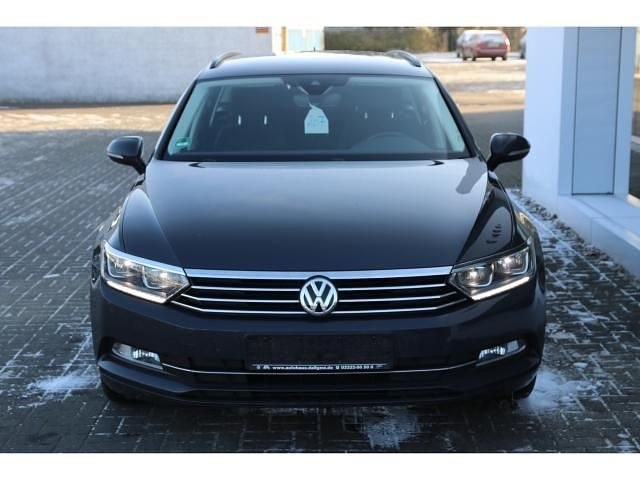 Gebraucht VW Passat Comfortline 150 PS (110 kW) 2018 Grau Kombi