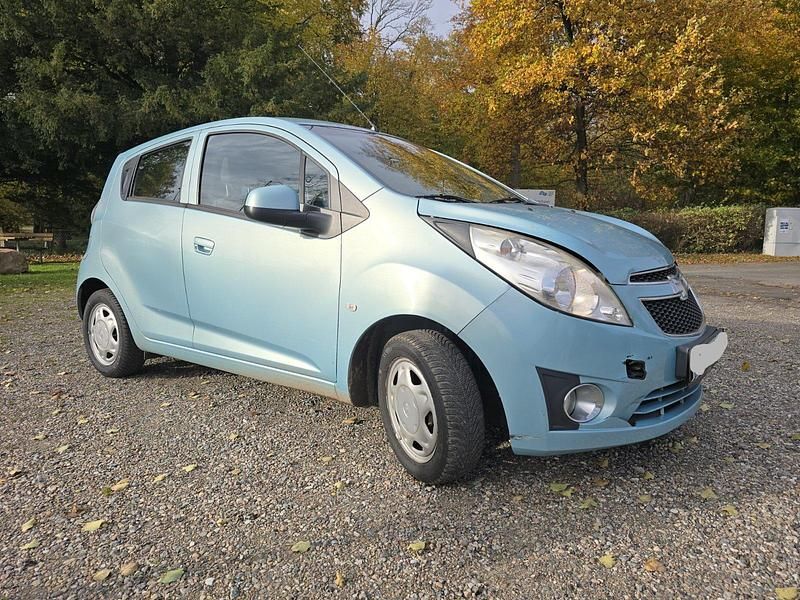 Blau Gebraucht 2013 Chevrolet Spark Kleinwagen | 2.499 € (Guter Preis) - Bild 1/4