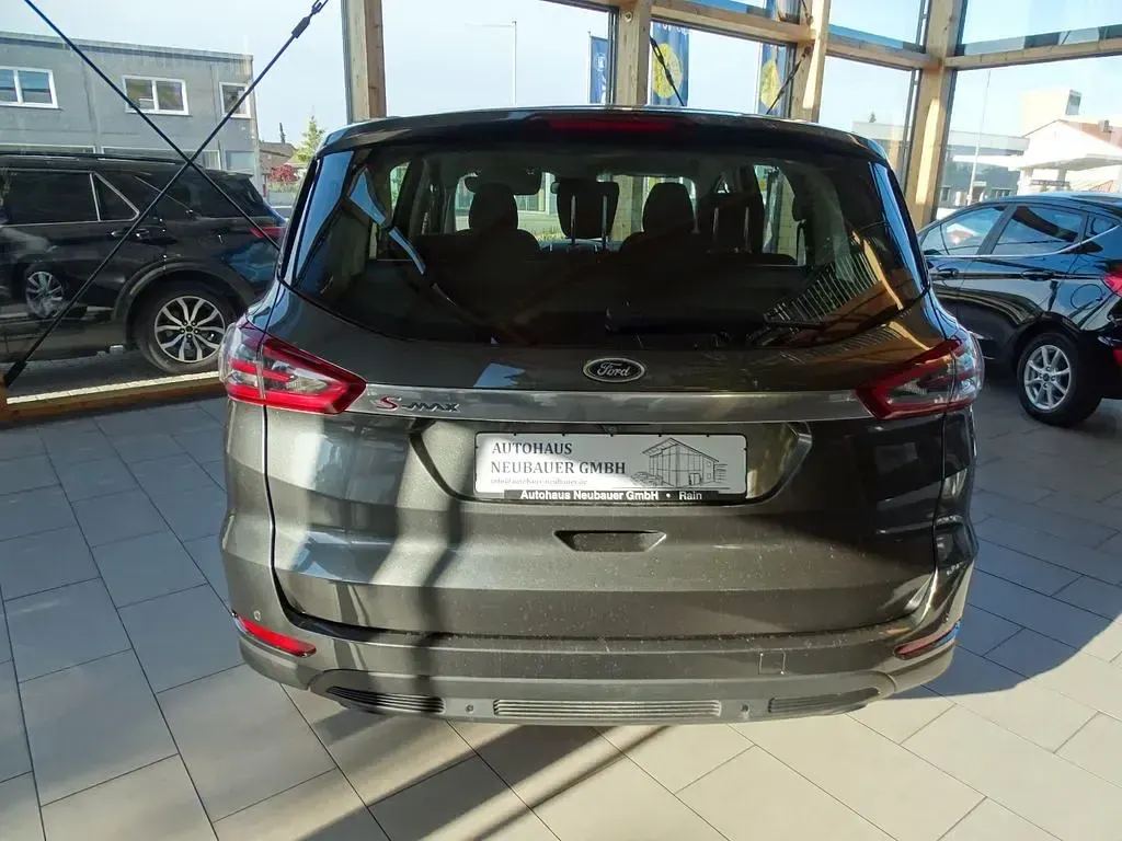 Second-hand Ford S-MAX S 150 CP (110 kW) 2019 Gri Monovolum