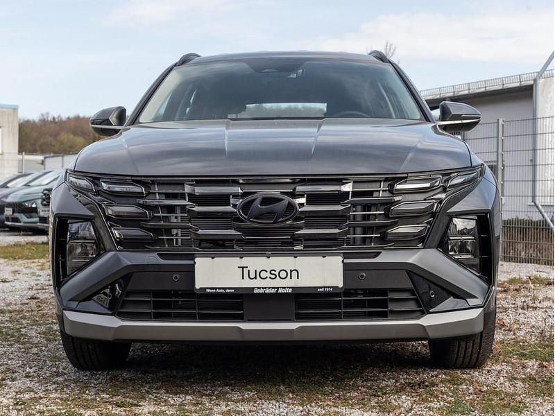 Neu Hyundai Tucson Select 150 PS (110 kW) 2025 Grau / SUV