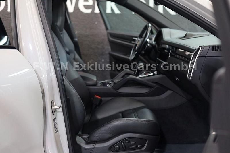 Gebraucht Porsche Cayenne 462 PS (339 kW) 2022 Grau SUV