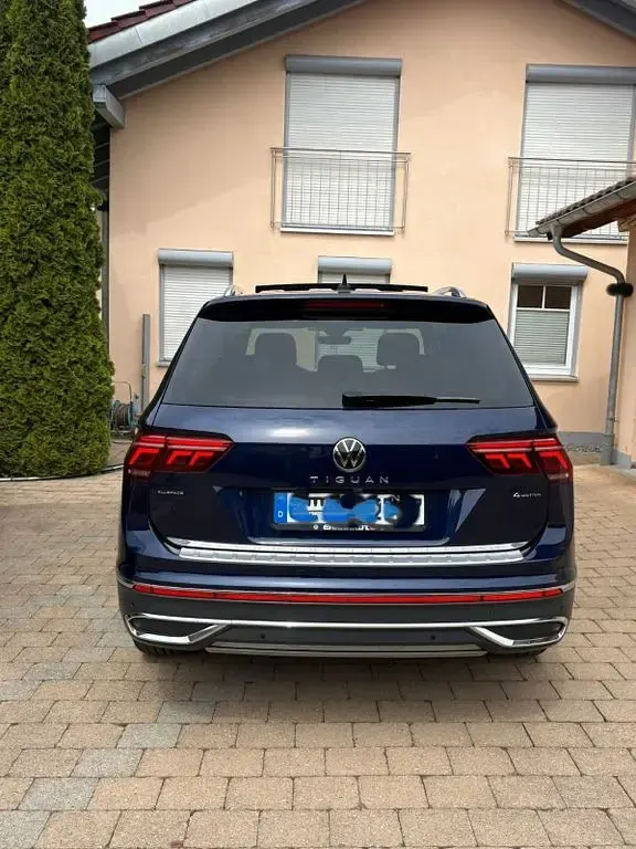 Gebraucht VW Tiguan Allspace 190 PS (139 kW) 2023 Blau SUV