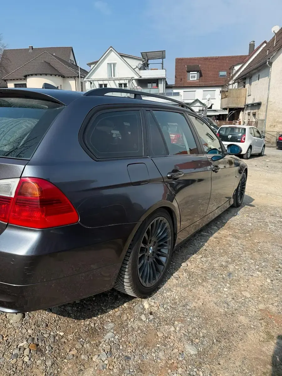 Gebraucht BMW 320 170 PS (125 kW) 2006 Grau Kombi