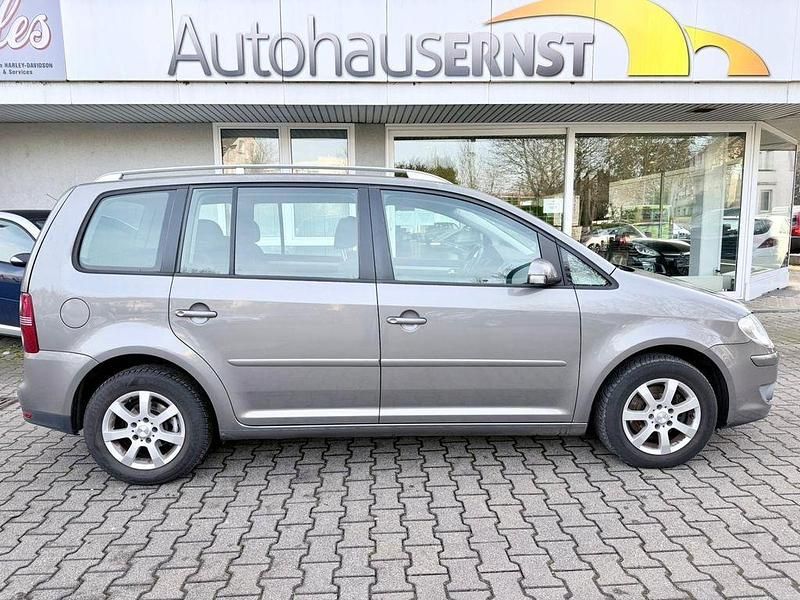 Grau Gebraucht 2007 VW Touran Trendline Van / Kleinbus | 2.999 € (Fairer Preis) - Bild 1/4