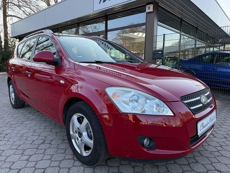 Gebraucht Kia Ceed LX 126 PS (92 kW) 2010 Rot Kleinwagen