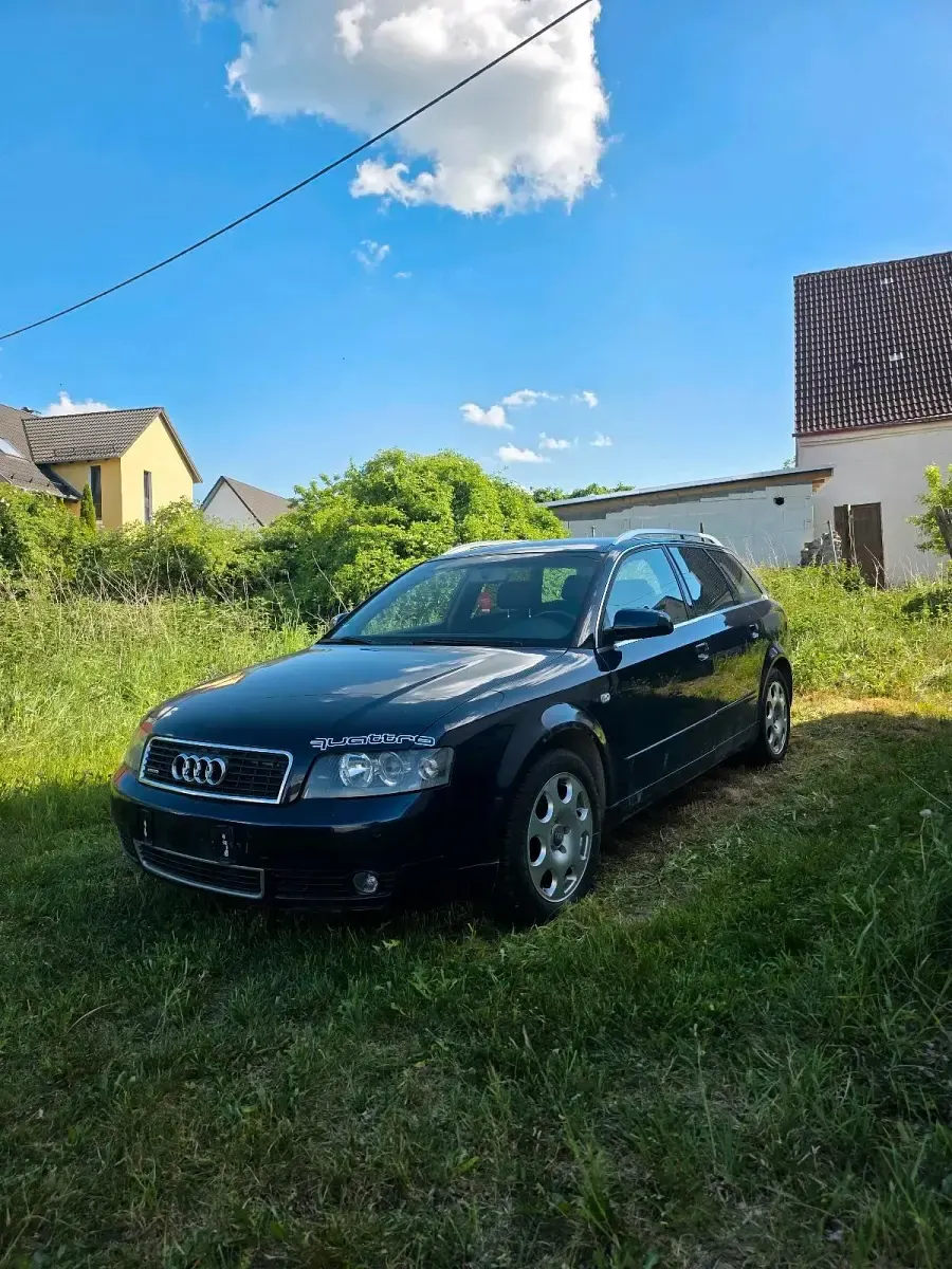 Gebraucht Audi A4 163 PS (119 kW) 2004 Blau Kombi