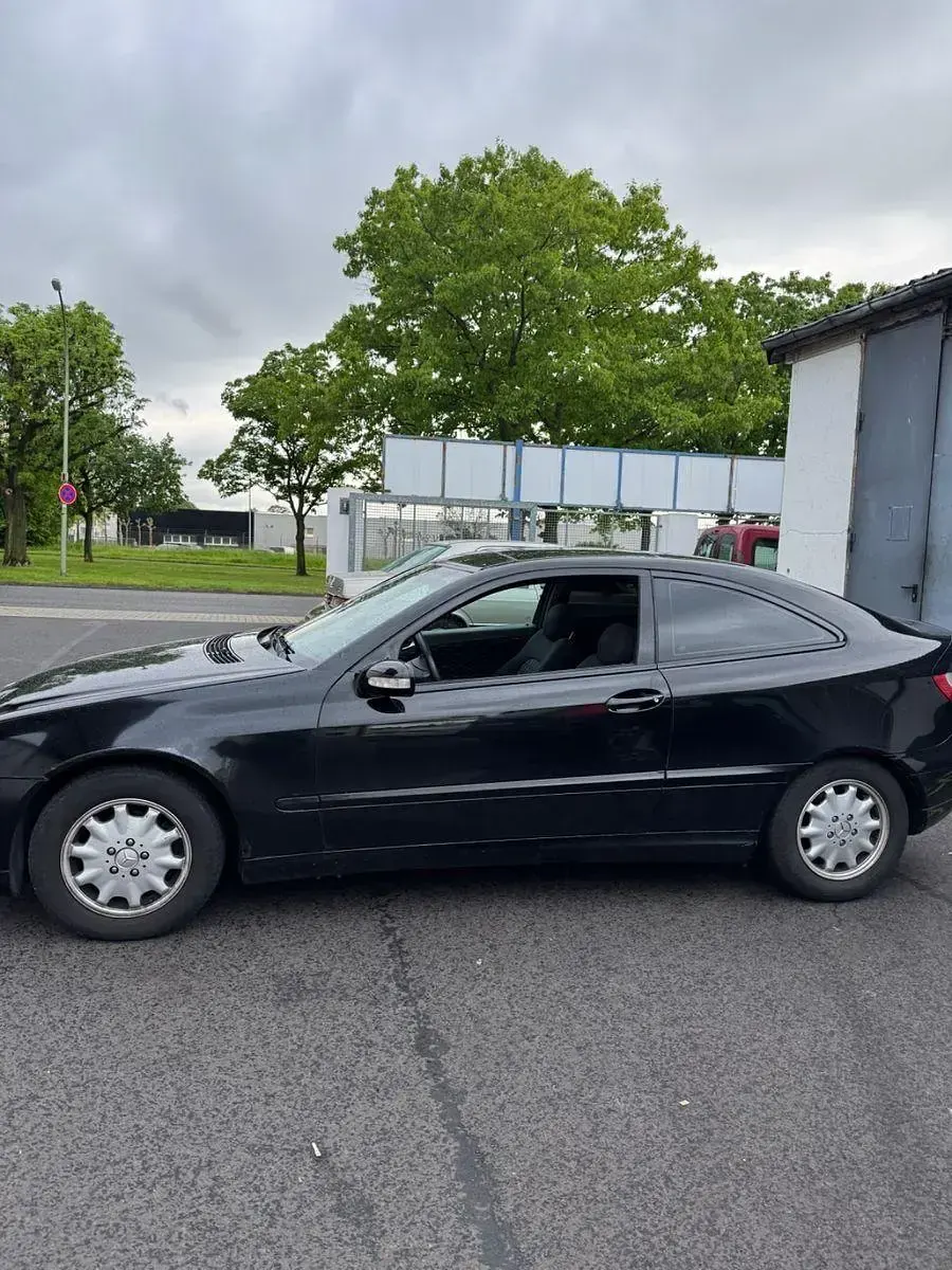 Occasion Mercedes C180 129 ch (94 kW) 2002 Noir Coupé
