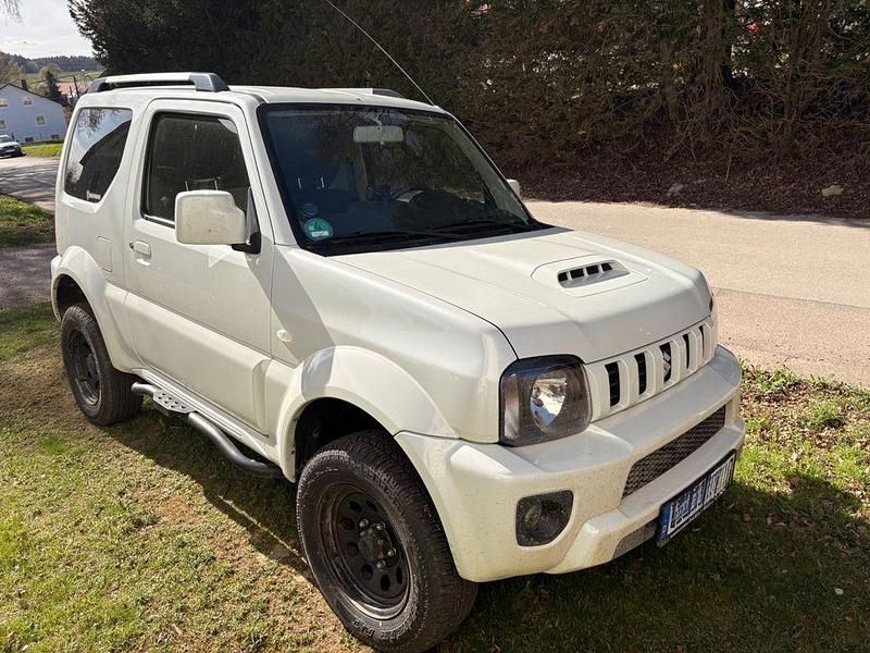 Gebraucht Suzuki Jimny 84 PS (61 kW) 2016 Weiß SUV