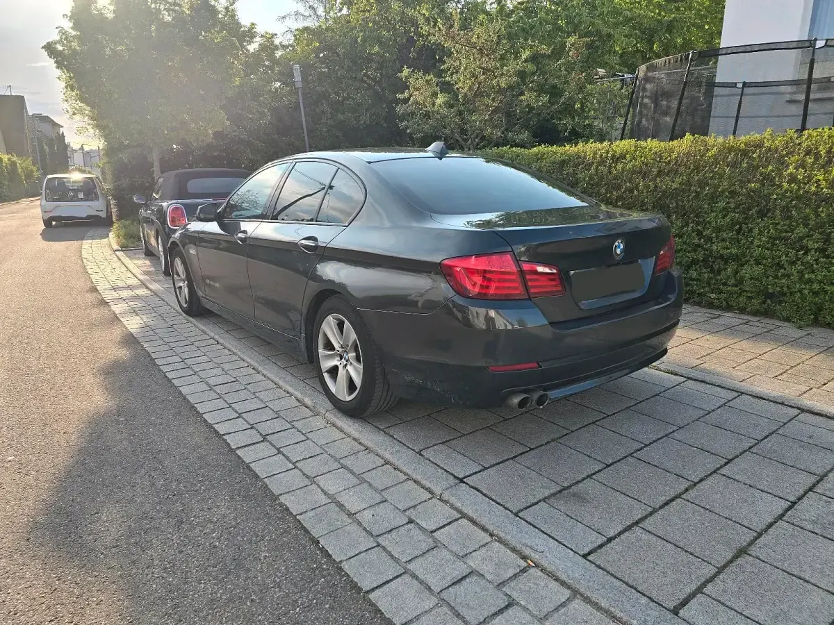 Gebraucht BMW 520 184 PS (135 kW) 2012 Limousine