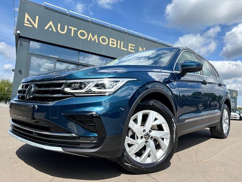 Gebraucht VW Tiguan Elegance 245 PS (180 kW) 2022 Blau SUV