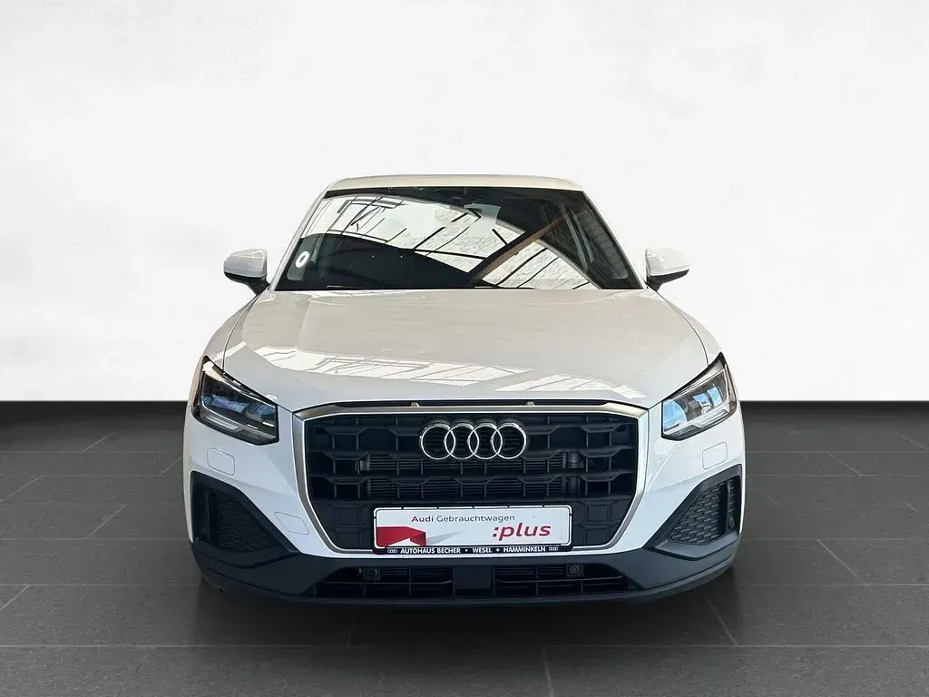 Gebraucht Audi Q2 Comfort 110 PS (80 kW) 2024 Arkonaweiß SUV