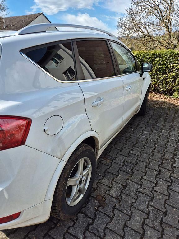 Gebraucht Ford Kuga Individual 163 PS (119 kW) 2011 SUV