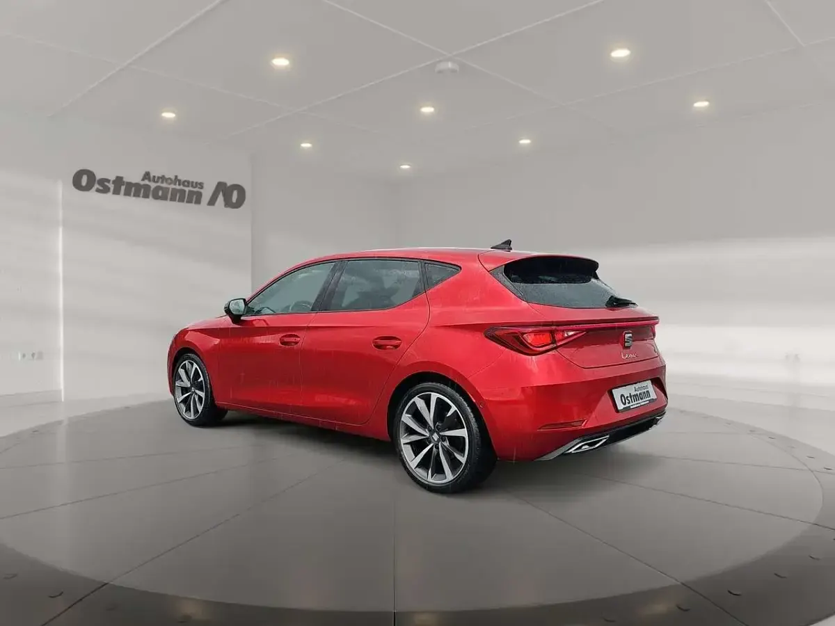 Gebraucht Seat Leon FR 150 PS (110 kW) 2022 ´desire´ rot Limousine