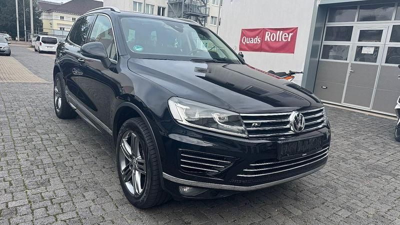 Schwarz Gebraucht 2018 VW Touareg Edition SUV | 22.990 € (Fairer Preis) - Bild 1/4